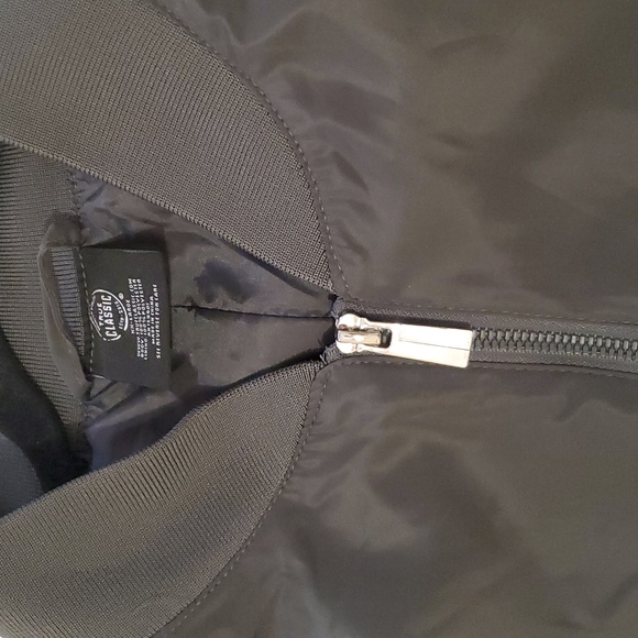 True Classic Bomber Jacket Black Water Resistant Modern Classic Mens 2XL - Picture 2 of 8